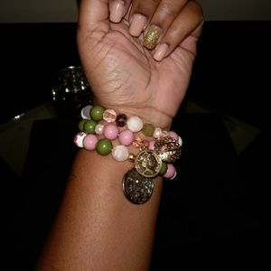 Pieces Of Me HandKandy